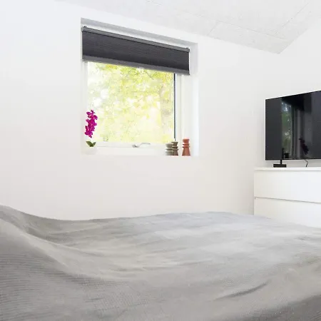 4 Star In Allingabro-by Traum