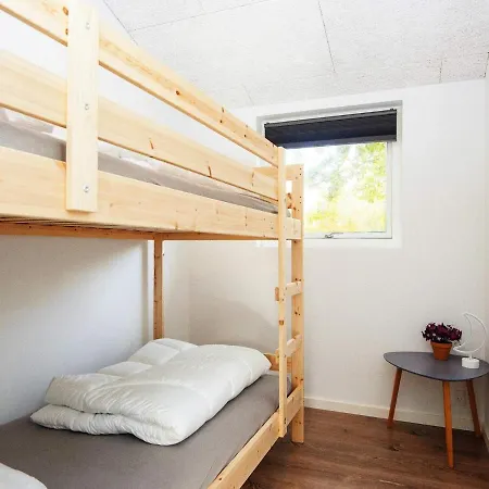 4 Star In Allingabro-by Traum